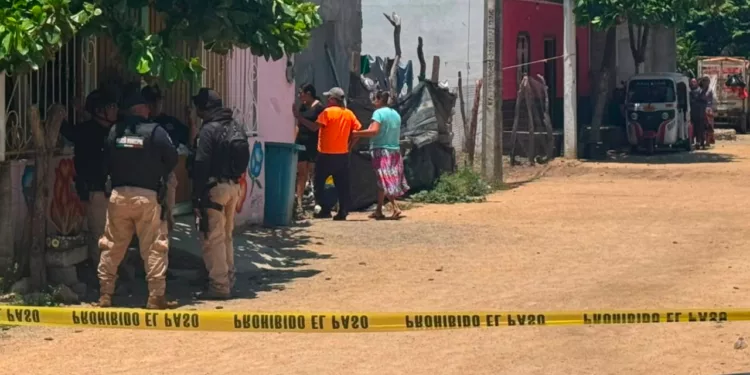 ¡Entraron a su casa y lo mataron frente a mujeres y niños! Joven es ejecutado en Juchitán