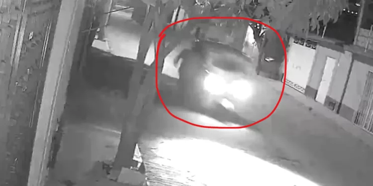 VIDEO | ¡Lo cazó con el mototaxi! Video exhibe brutal atropellamiento y fuga en Oaxaca