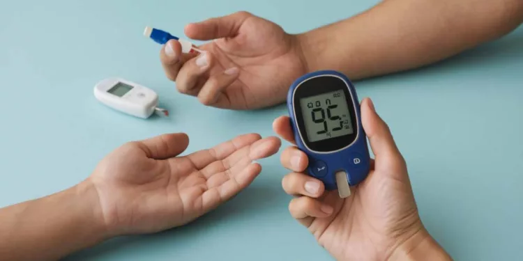 Foto: internet – ilustrativa // Malos hábitos alimenticios, sedentarismo, la obesidad y el factor genético, principales causas de la diabetes.