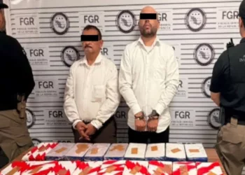 ¡Narcotráfico en autobús! Hallan 18 kilos de fentanilo y heroína ocultos en Sonora