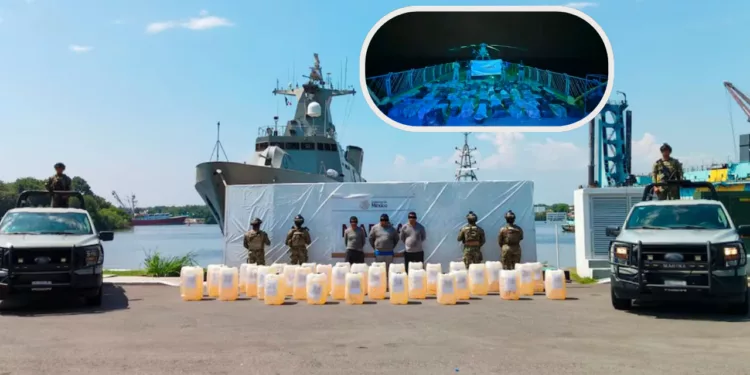 VIDEO | ¡Golpe al narcotráfico en el Pacífico! Marina asegura más de 4 toneladas de presunta cocaína frente a Oaxaca y Chiapas