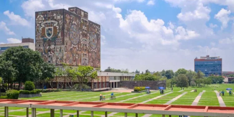 UNAM rompe con empresa que aplicó examen de admisión tras detectar anomalías; ordena auditorías y acciones legales