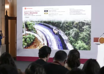 Este año se destinarán 50 mil mdp para el MegaBachetón, que tiene por objetivo la rehabilitación de la Red Federal de Carreteras.