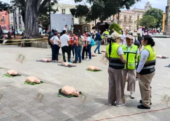 Foto: Jesús Santiago // Fallido simulacro al silenciar la alerta sísmica, a pesar de las cifras alegres por la participación ciudadana.