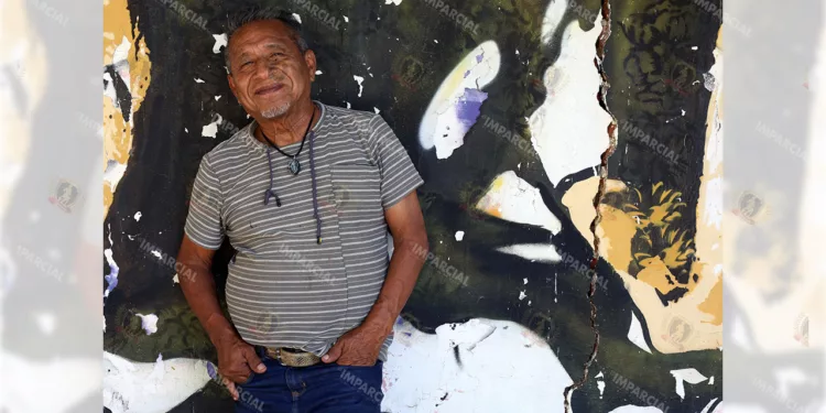 Foto: Jorge Luis Plata // Víctor Cha'ca obtuvo el reconocimiento en la categoría de artes plásticas.