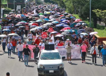 Entre sus principales demandas se encuentra la entrega de mobiliario, equipo e infraestructura en las áreas administrativas.