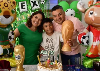 Fotos: Rubén Morales // Alex Bourguete Gómez disfrutó de una divertida celebración por sus 11 años, acompañado por sus papás, Alejandro Bourguete y Hadith Gómez Carreño.