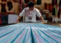 Artesanas y artesanos oaxaqueños comparten la riqueza de los saberes y técnicas textiles de Oaxaca.