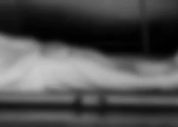 El cuerpo del menor, quien laboraba en una refaccionaria, fue trasladado al anfiteatro.
