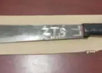 El sospechoso fue detenido por la Policía Municipal en la calle Morelos y remitido al Cuartel de Seguridad.
