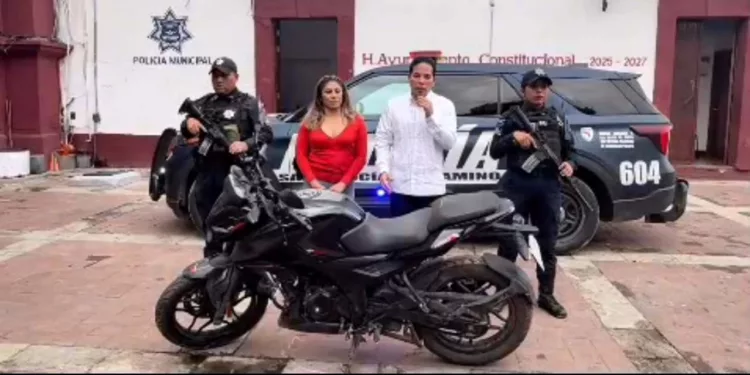 La motocicleta Pulsar Bajaj 200 fue asegurada por la Policía Municipal en San Francisco Tutla.