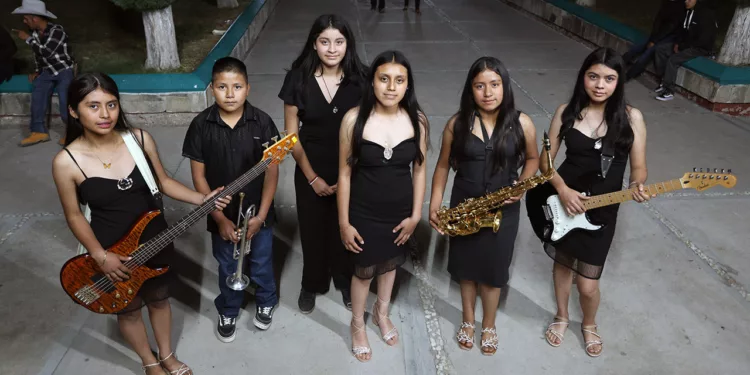 Las integrantes de Divina Sensación buscan motivar a más niñas y jóvenes a acercarse a la música.