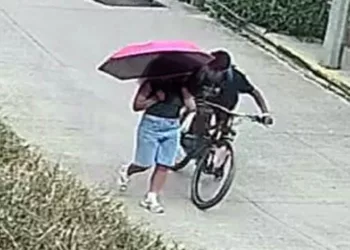 Foto: internet // Ciclista que agredió y tocó sin su consentimiento a una joven en calles de Ánimas Trujano, fue exhibido en las redes sociales.