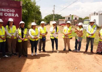 Foto: cortesía // Obras de pavimentación para mejorar la vialidad en Santa Cruz Xoxocotlán.