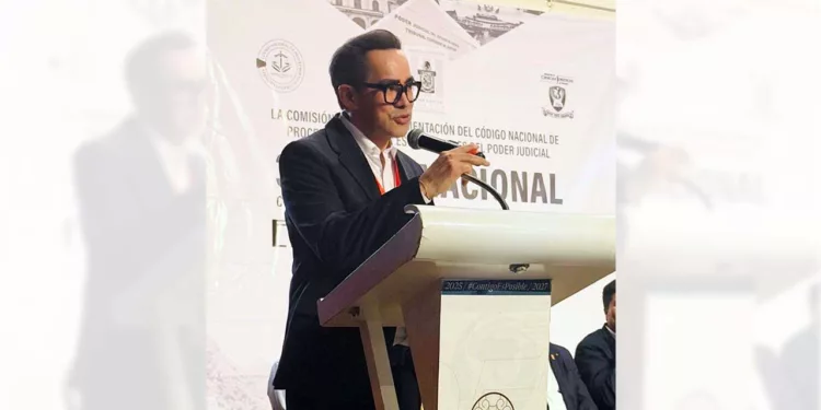 Foto: cortesía // Participación de Juan Díaz Carranza en el Tercer Foro Nacional del Código Nacional de Procedimientos Civiles y Familiares.