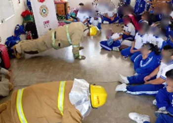 Con demostraciones tácticas y talleres viales, las corporaciones policiacas y de rescate promueven la prevención del delito y accidentes.