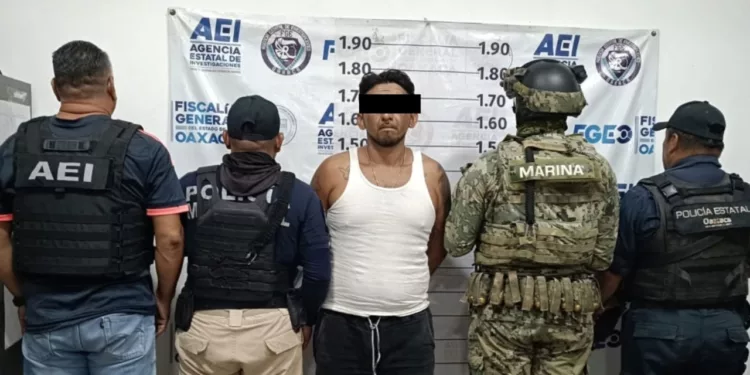 Agentes de la AEI detuvieron a R.A.J. en la comunidad de Álvaro Obregón tras ser acusado de golpear a su madre.