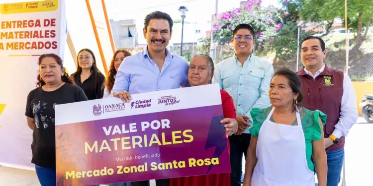 Foto: municipio capitalino // Ante los locatarios se destacó la importancia del trabajo comunitario y la participación de quienes dan vida a los mercados de la ciudad.