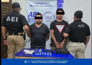 Caen dos con presunto cristal en el kilómetro 54 del tramo Santa Cruz Acatepec-Huautla de Jiménez