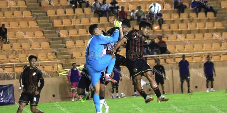 Foto: Leobardo García Reyes // Dragones mantiene la etiqueta de invicto.