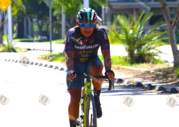 Fotos: Leobardo García Reyes // Efraín Rendón se impuso en el ciclismo del fin de semana.