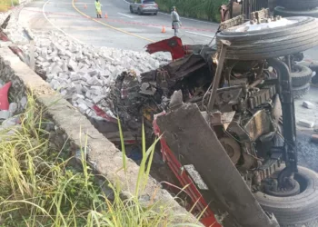 Elementos de la Guardia Nacional y de la Policía Vial Estatal resguardaron el tramo de Santa María Colotepec.