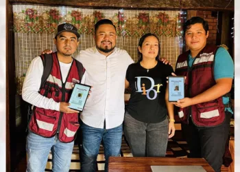 El suplente municipal aseguró en el documento que su domicilio fue cateado.