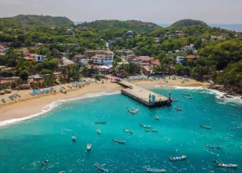 Foto: Archivo El Imparcial // Entre enero y marzo, Puerto Escondido registró un incremento de 23.26 por ciento en la ocupación hotelera respecto al mismo periodo de 2025.