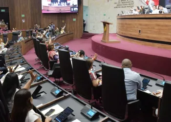 Foto: Congreso de Oaxaca // Entregan la propuesta de reforma a la Constitución Política del Estado de Oaxaca. El Congreso, con la responsabilidad histórica de los cambios.