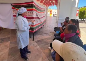 Familias de Nochixtlán aprovecharon los servicios gratuitos de atención y orientación dental.
