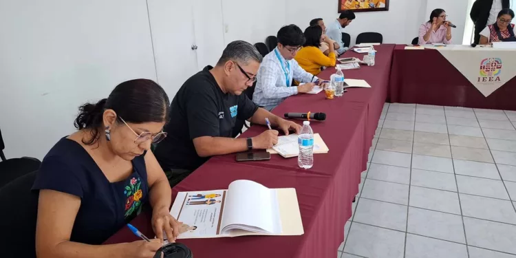Foto: IEEA // Funcionarios del IEEA incapaces para mejorar los indicadores de alfabetismo en Oaxaca.