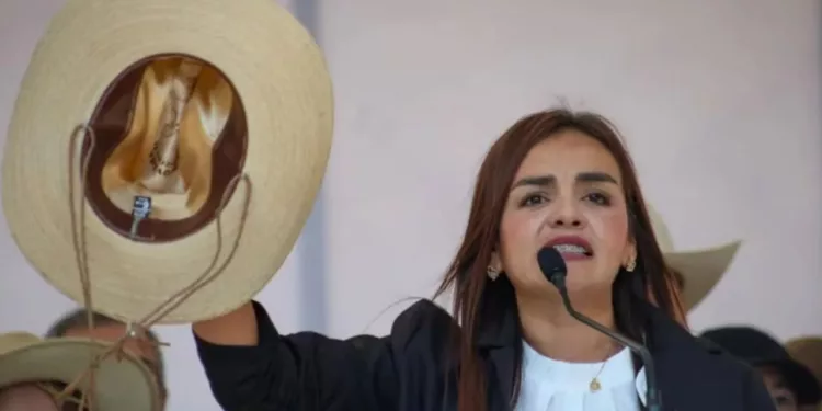 Caso Carlos Manzo: Grecia Quiroz exige a la FGR atraer el homicidio y denuncia acoso de la Fiscalía