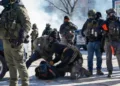 Amnistía Internacional exige abolir el ICE de EE. UU. por violaciones sistemáticas a los derechos humanos