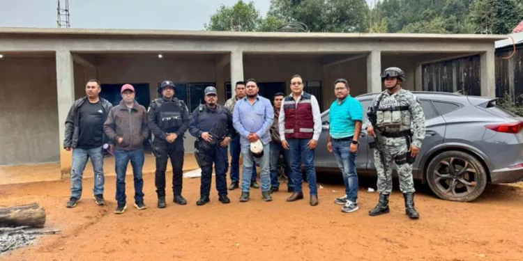 Foto: redes sociales // Las personas detenidas en San Sebastián Río Hondo tras conflicto político.