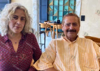 Foto: Yadira Sosa // María de Lourdes Jiménez González y David Vásquez Urdiales.