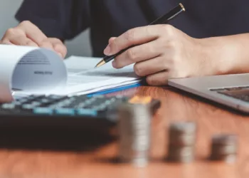 ¿Cómo saber cuánto vas a cobrar de pensión? Guía para usar la calculadora de la Consar (IMSS e ISSSTE)