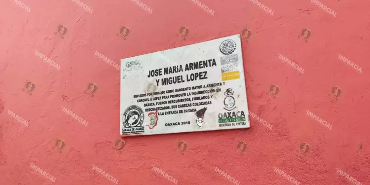 Fotos: Jesús Santiago López // Rememora Oaxaca a los héroes de la Independencia.
