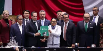 Segundo Informe 2026: Rosa Icela entrega documento en San Lázaro y Sheinbaum destaca logros