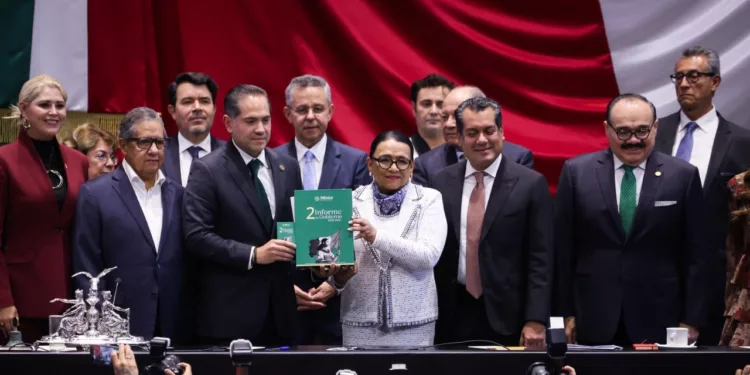 Segundo Informe 2026: Rosa Icela entrega documento en San Lázaro y Sheinbaum destaca logros