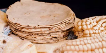 ¿Cómo saber si una tortilla es de calidad? Guía de nixtamal, harina y origen