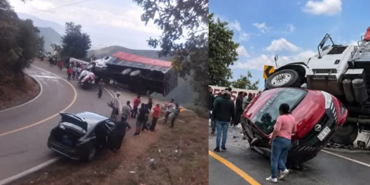 VIDEO | ¡SE SALVÓ DE MILAGRO! Torton queda al borde del barranco tras brutal choque rumbo a Ixtlán
