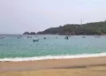 Buscan por mar y aire a pescador desaparecido frente a Puerto Ángel