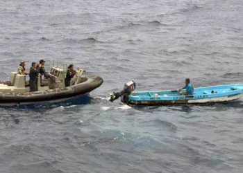 Marina rescata con vida a Héctor Márquez tras ocho días a la deriva en altamar