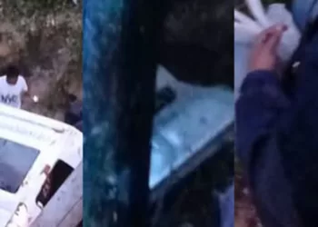 Accidente de Urvan de Huatulco 2000 deja personas lesionadas en la vía Pluma Hidalgo–Huatulco