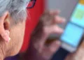Foto: internet // Ante brecha digital, piden garantizar servicios para adultos mayores