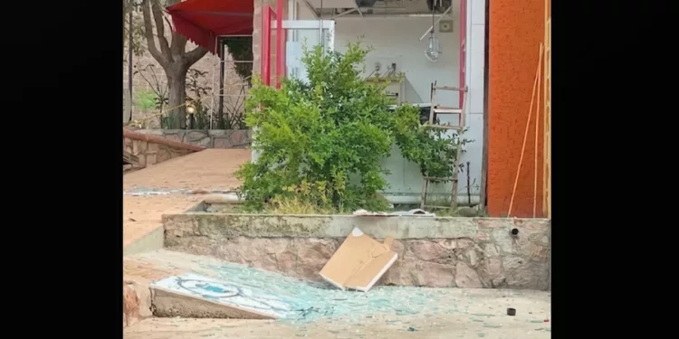 ¡Vandalizan cajero en Mitla! Autoridades descartan que el robo se haya consumado