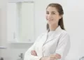 ¿Qué significa realmente que un producto sea “recomendado por dermatólogos”?