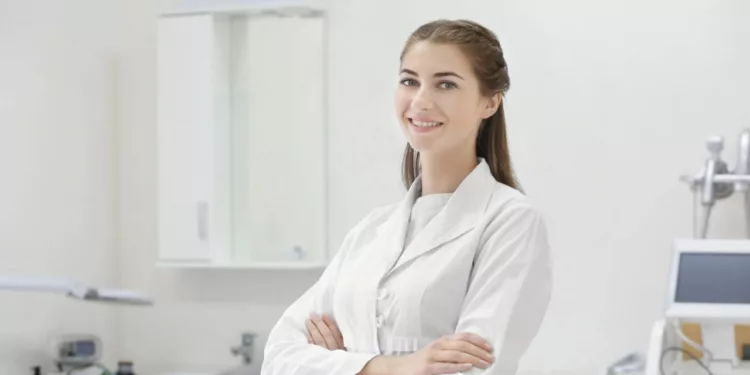 ¿Qué significa realmente que un producto sea “recomendado por dermatólogos”?