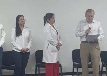 Jenny Maritza Hernández Cuevas asume la dirección del Hospital Civil