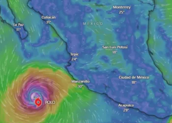 Polo vuelve a categoría 5 y eleva la alerta por lluvias en el Pacífico